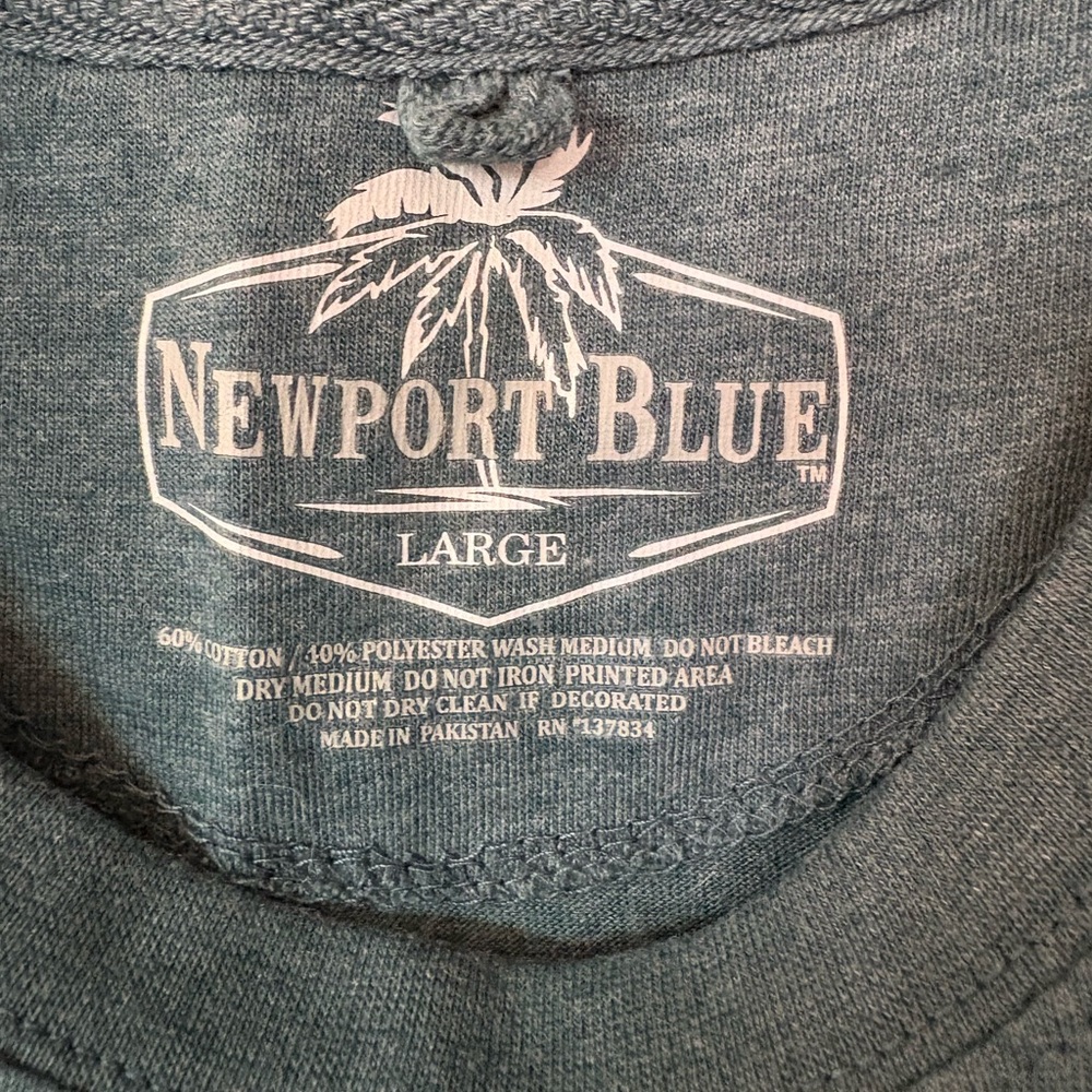 Gently Worn Men’s Newport Blue Soft T-Shirt - Picture 3 of 4
